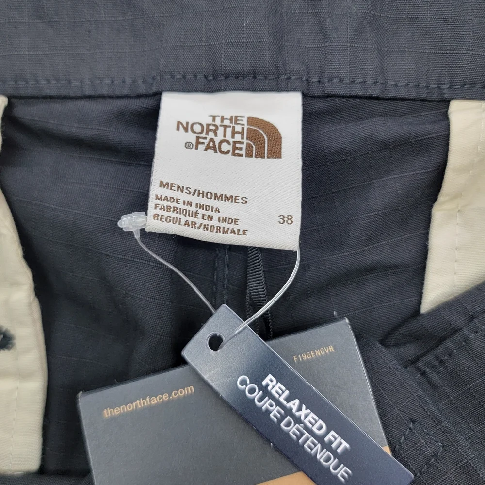 The North Face NWT Men's M66 Cargo Pants in Black Size 38